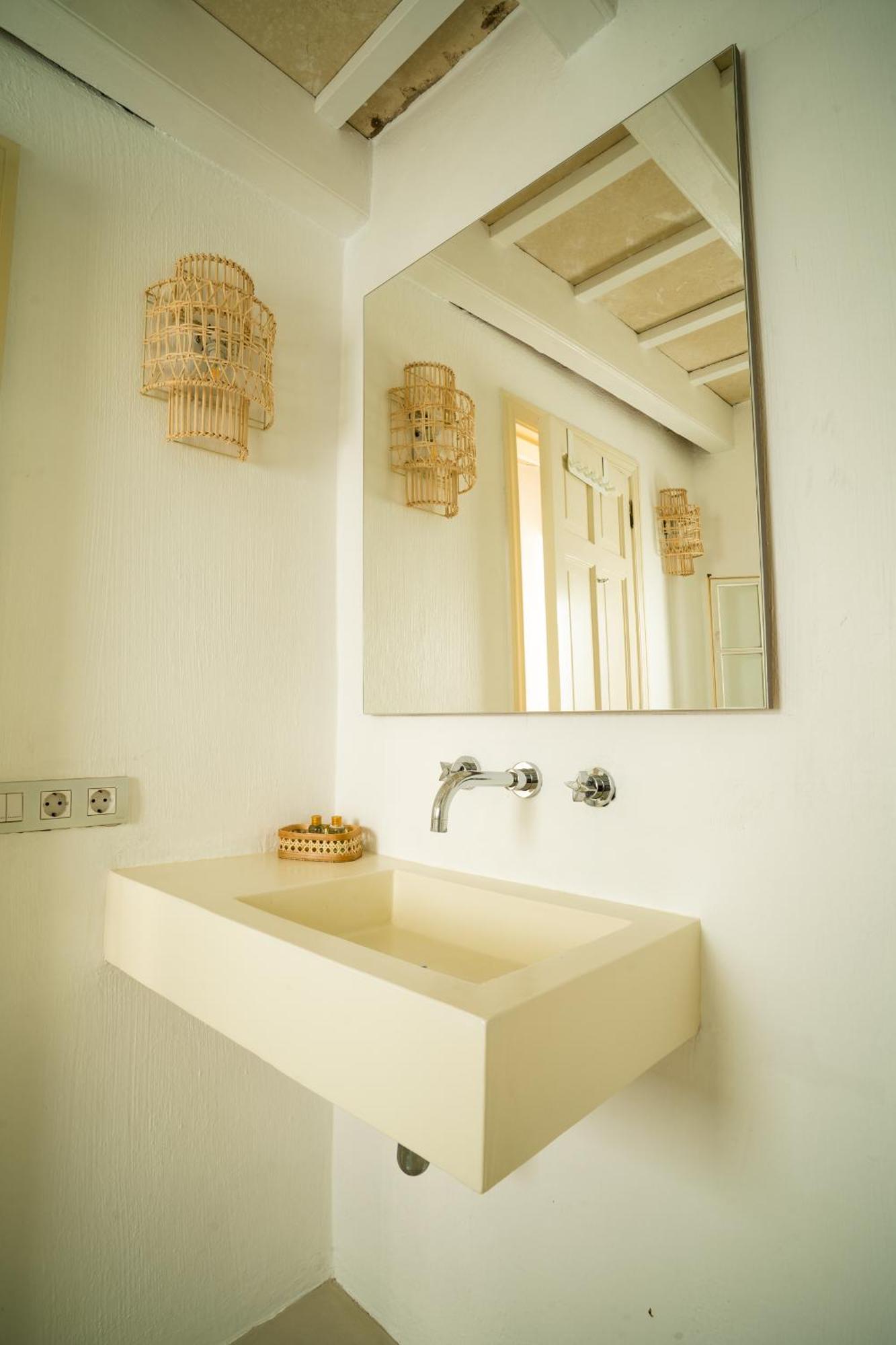 971 Hotel Con Encanto Ciutadella  Room photo