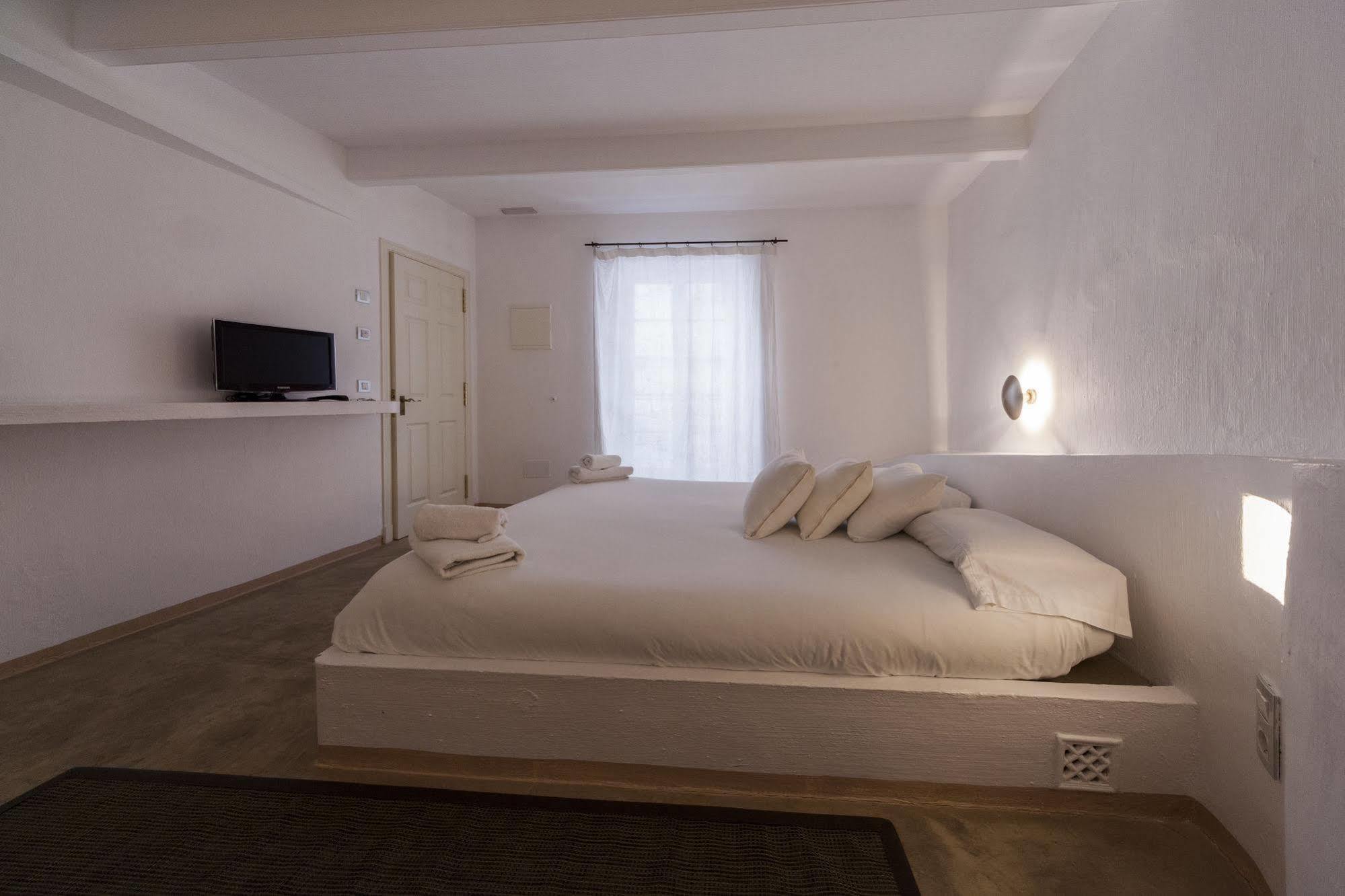 971 Hotel Con Encanto Ciutadella  Exterior photo